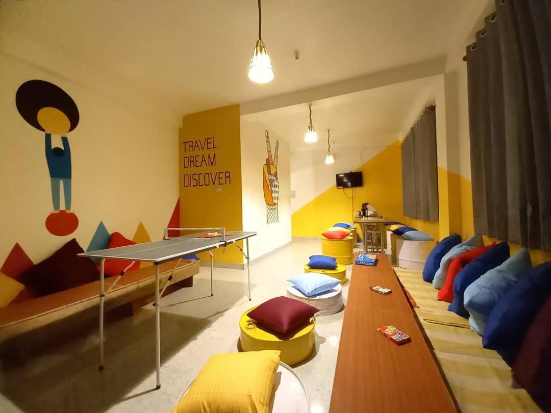 Nomads Hostel Tosh Esterno foto