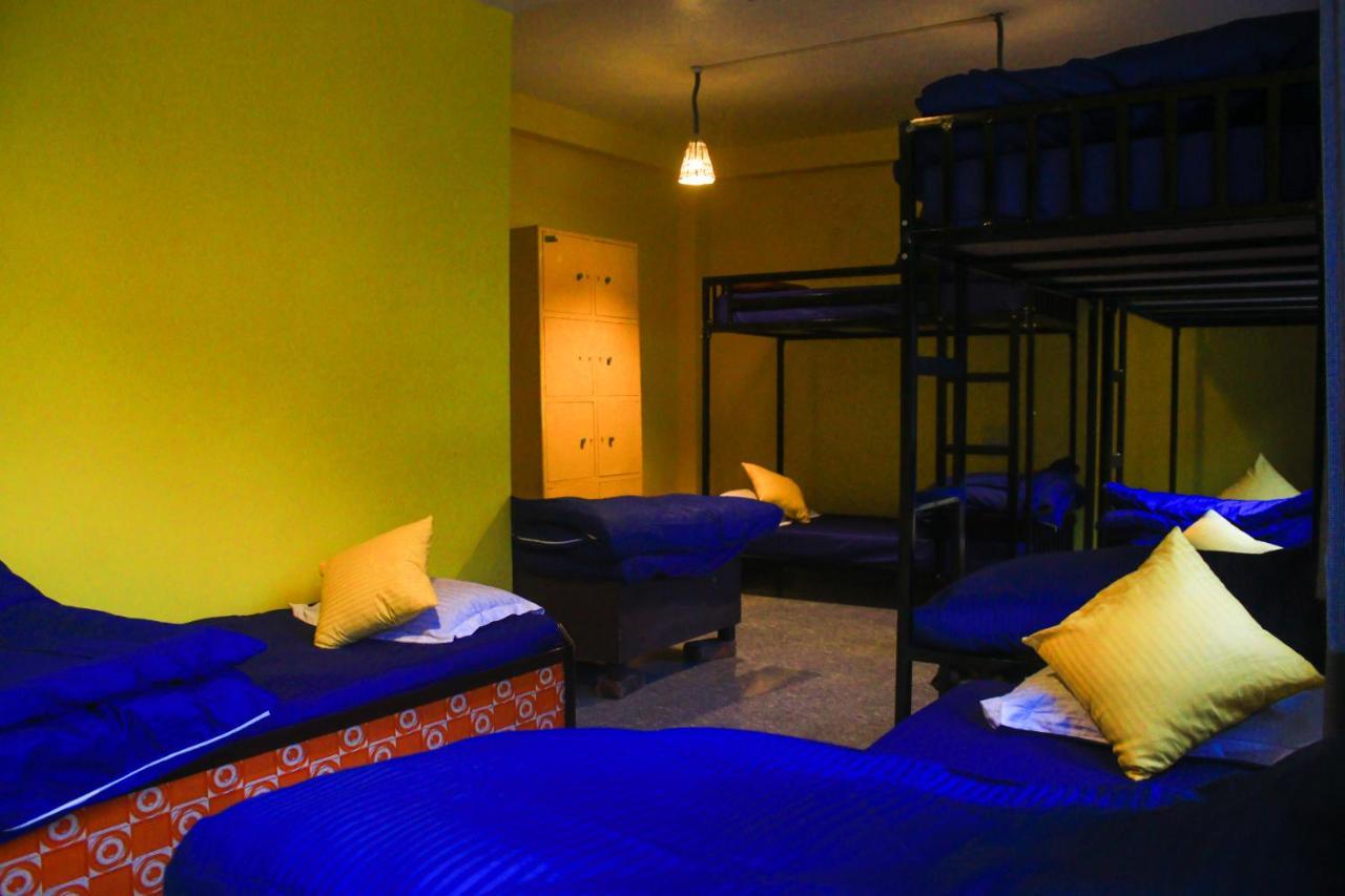 Nomads Hostel Tosh Esterno foto