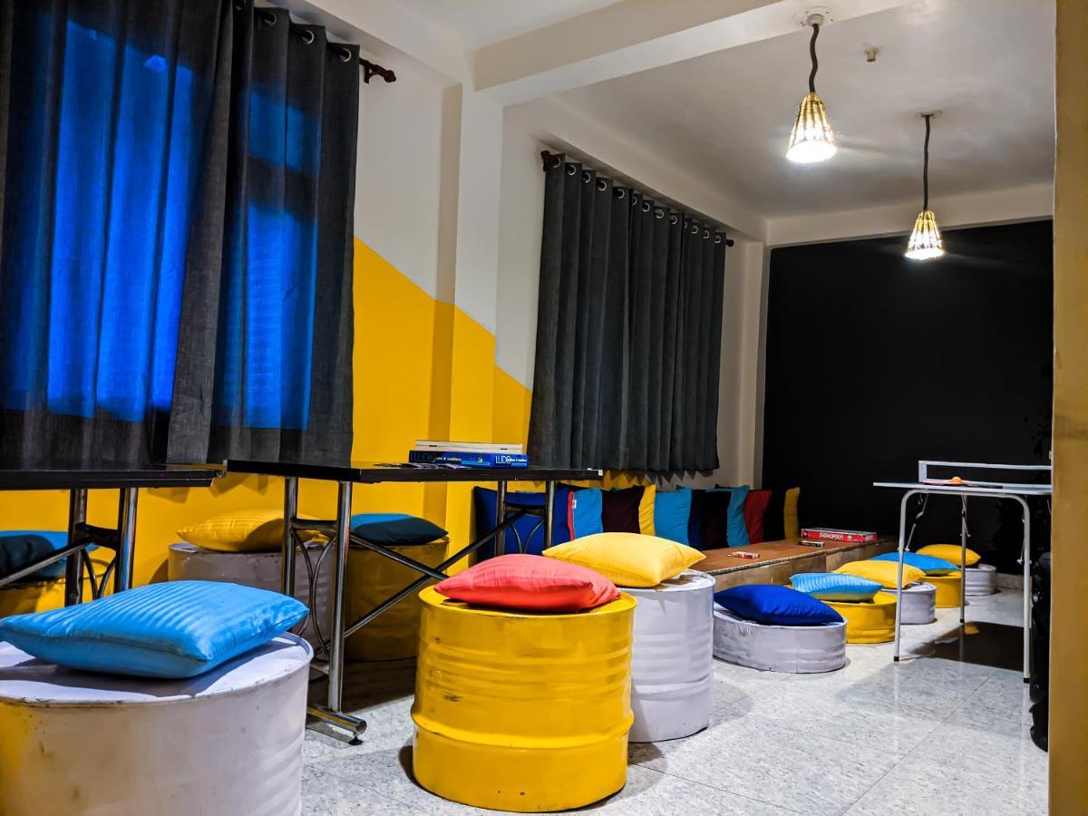 Nomads Hostel Tosh Esterno foto