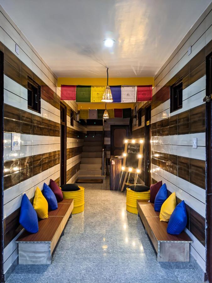 Nomads Hostel Tosh Esterno foto