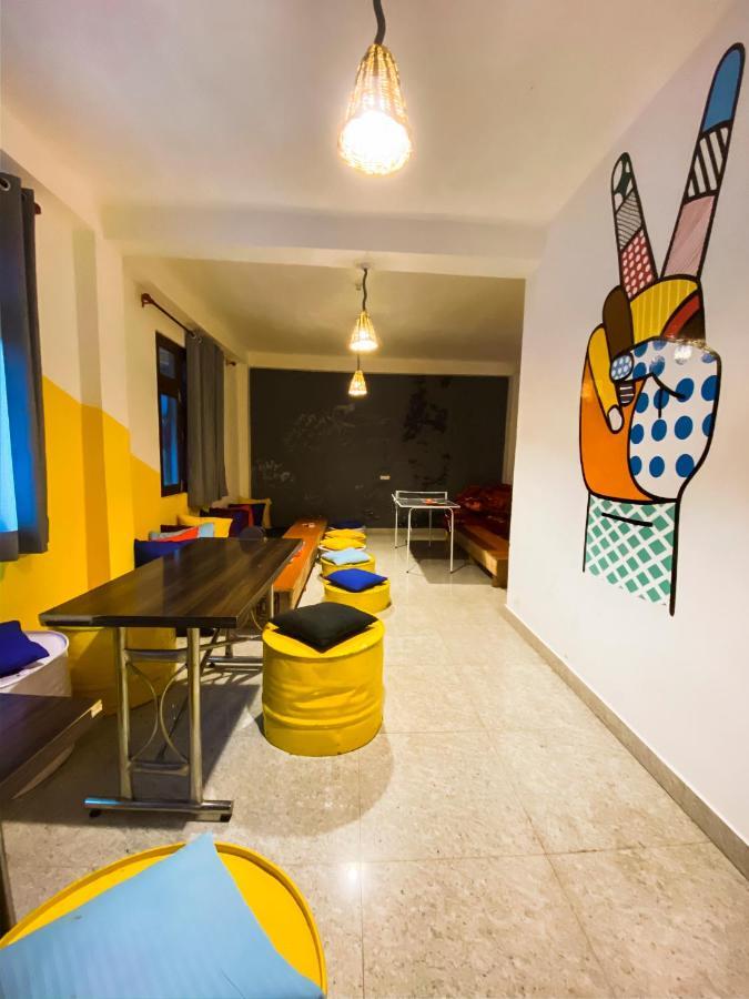 Nomads Hostel Tosh Esterno foto