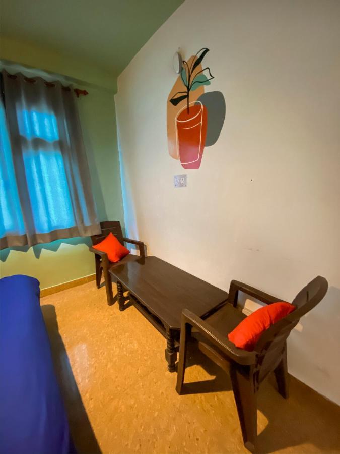 Nomads Hostel Tosh Esterno foto